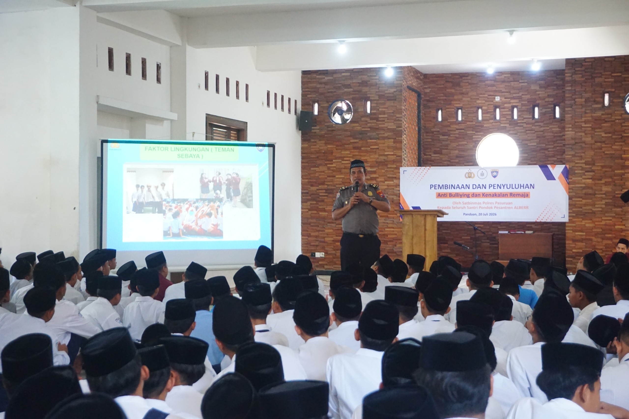Edukasi Sejak Dini, Satbinmas Polres Pasuruan Gelar Penyuluhan Anti-Bullying dan Kenakalan Remaja di PP Al-Berr Pandaan